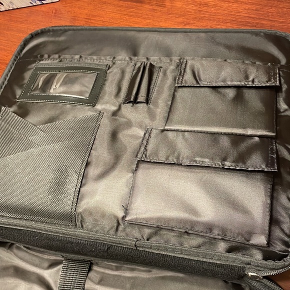 Computer or laptop bag with shoulder strap - Picture 4 of 5